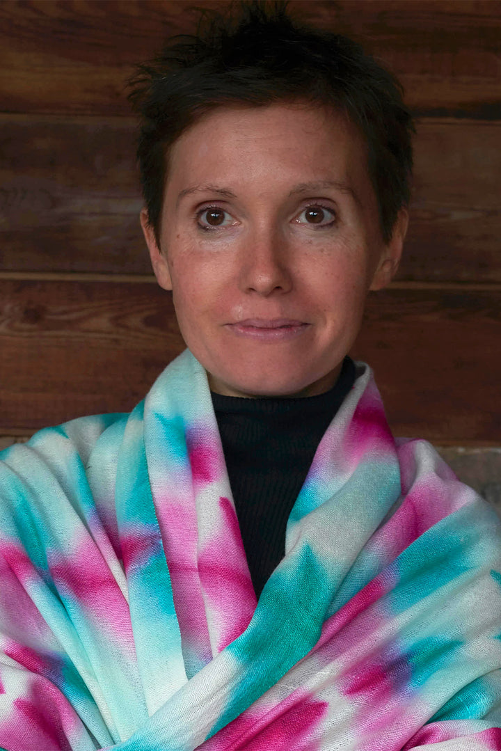 Pure wool Scarf | Turquoise Pink Star