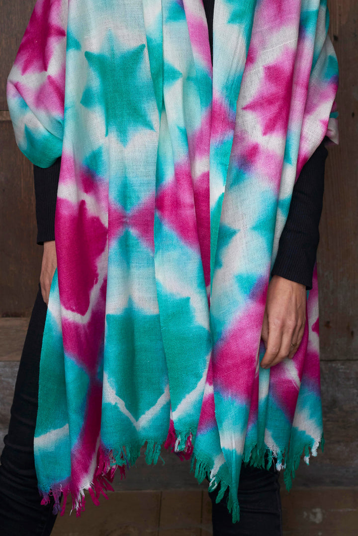 Pure wool Scarf | Turquoise Pink Star