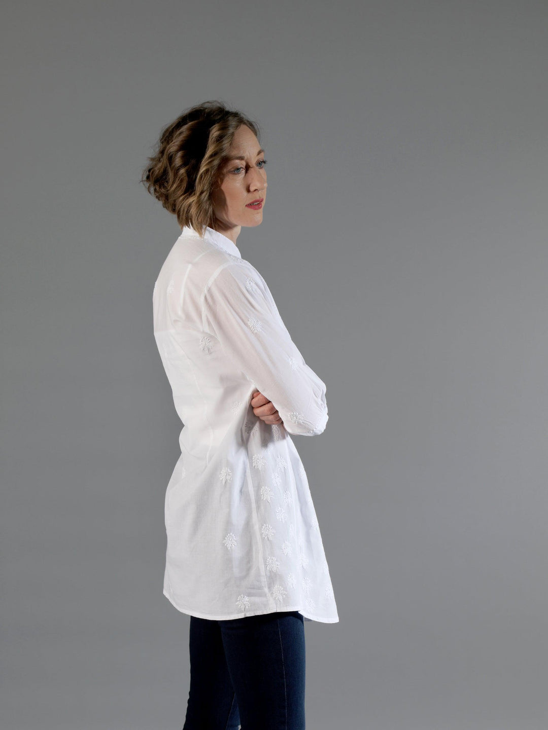 'Kheera' Cotton Embroidered Long Shirt / White | Tania Llewellyn Designs