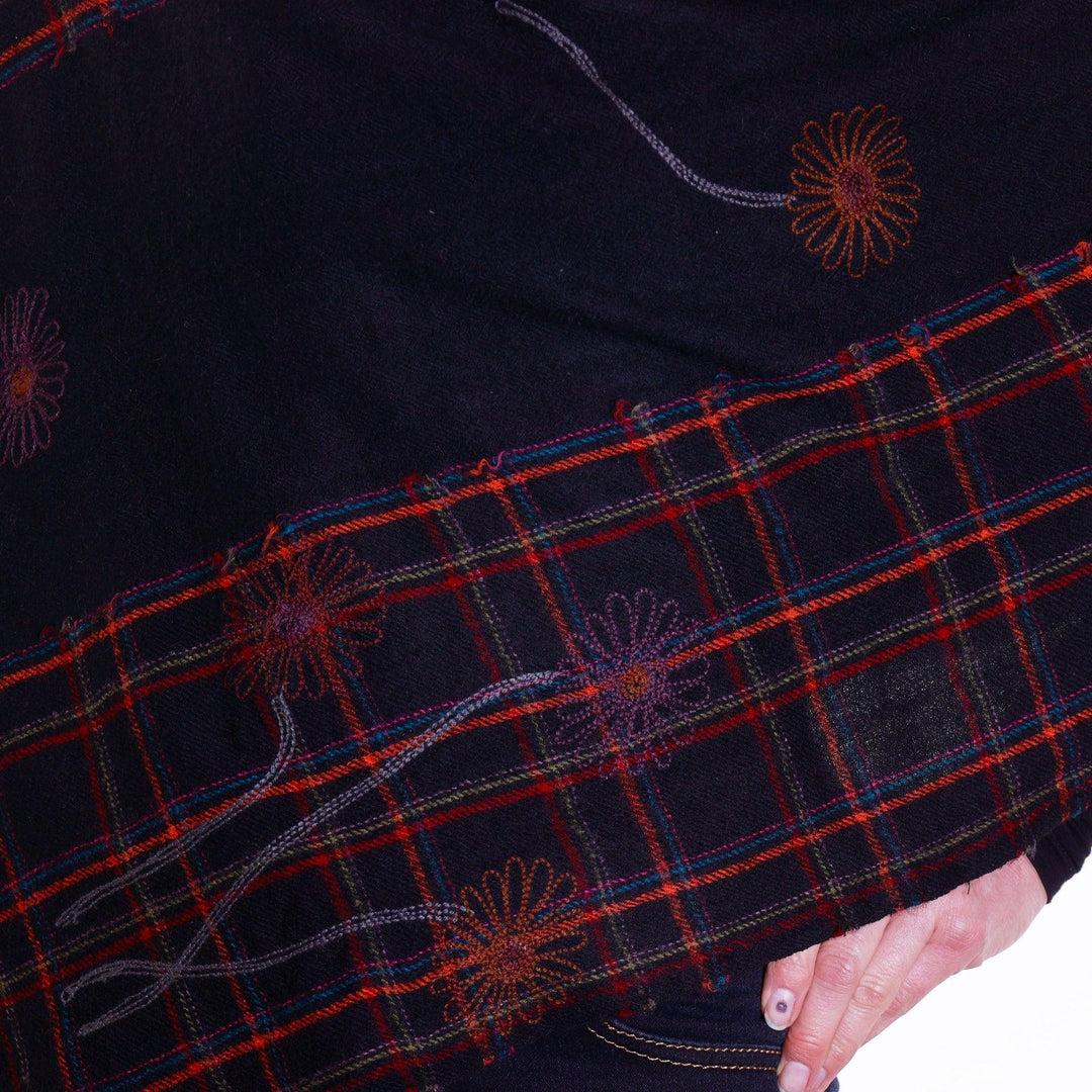 'Daisy' Scarf | Tania Llewellyn Designs