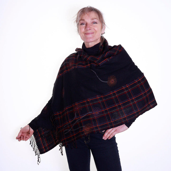 'Daisy' Scarf | Tania Llewellyn Designs