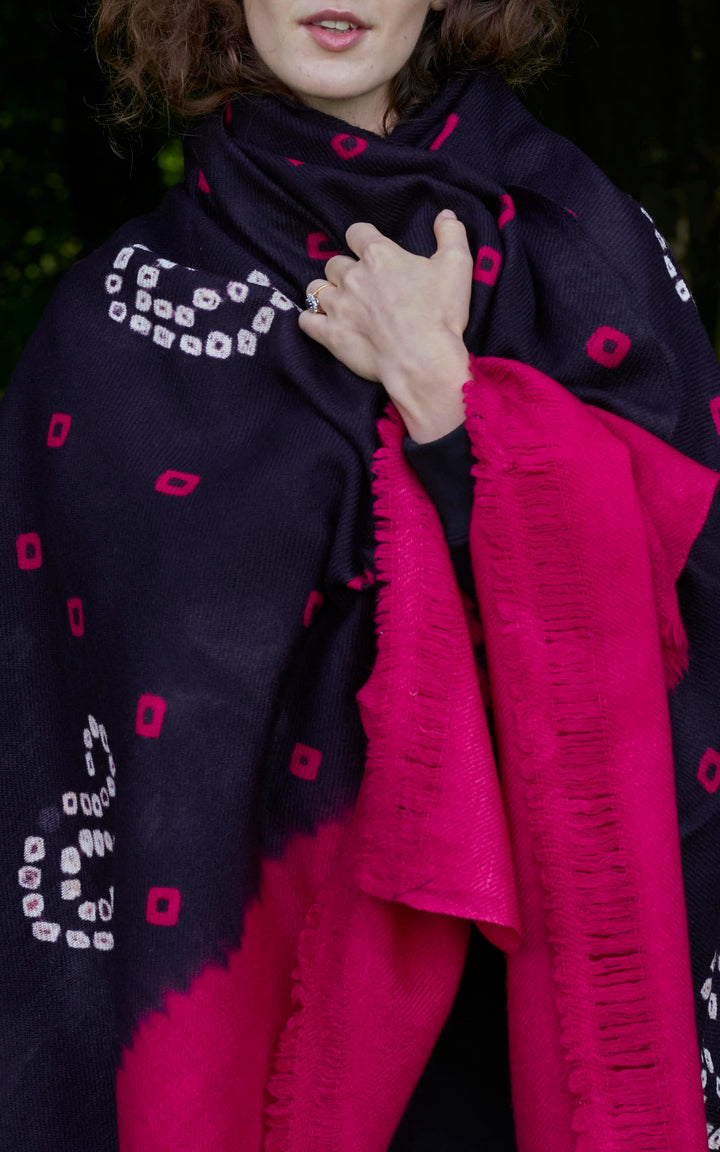 Pure wool ‘Bandhani’ Shawl | Cerise Swirl