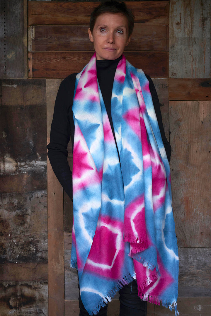 Pure wool Scarf | Pink Blue Star
