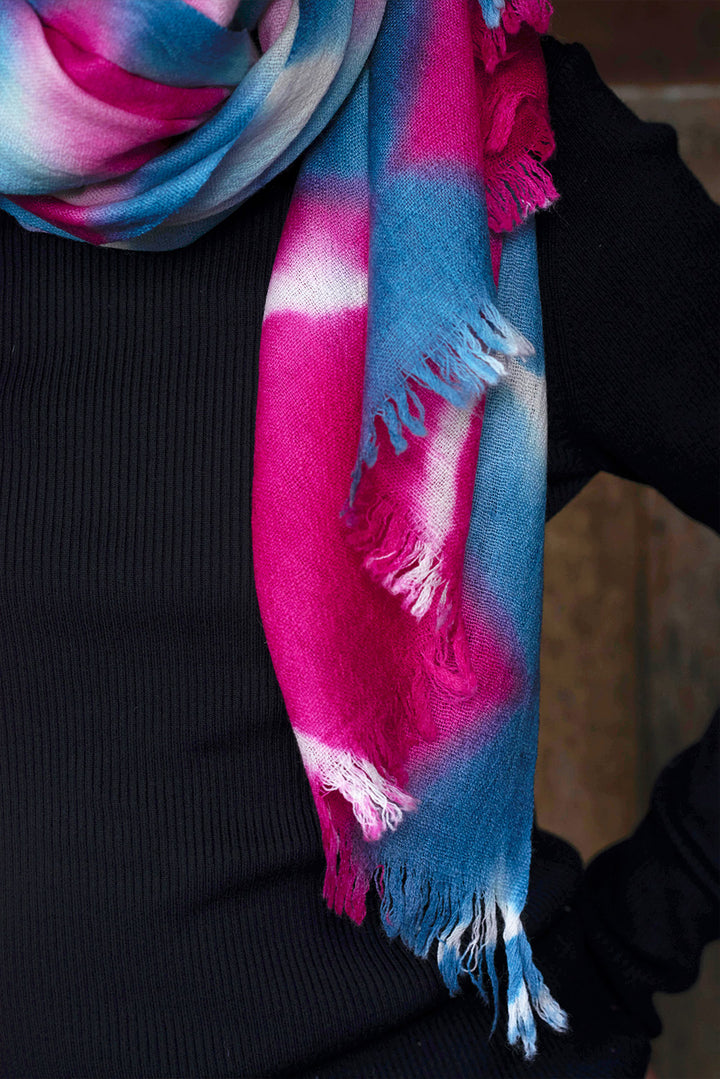 Pure wool Scarf | Pink Blue Star