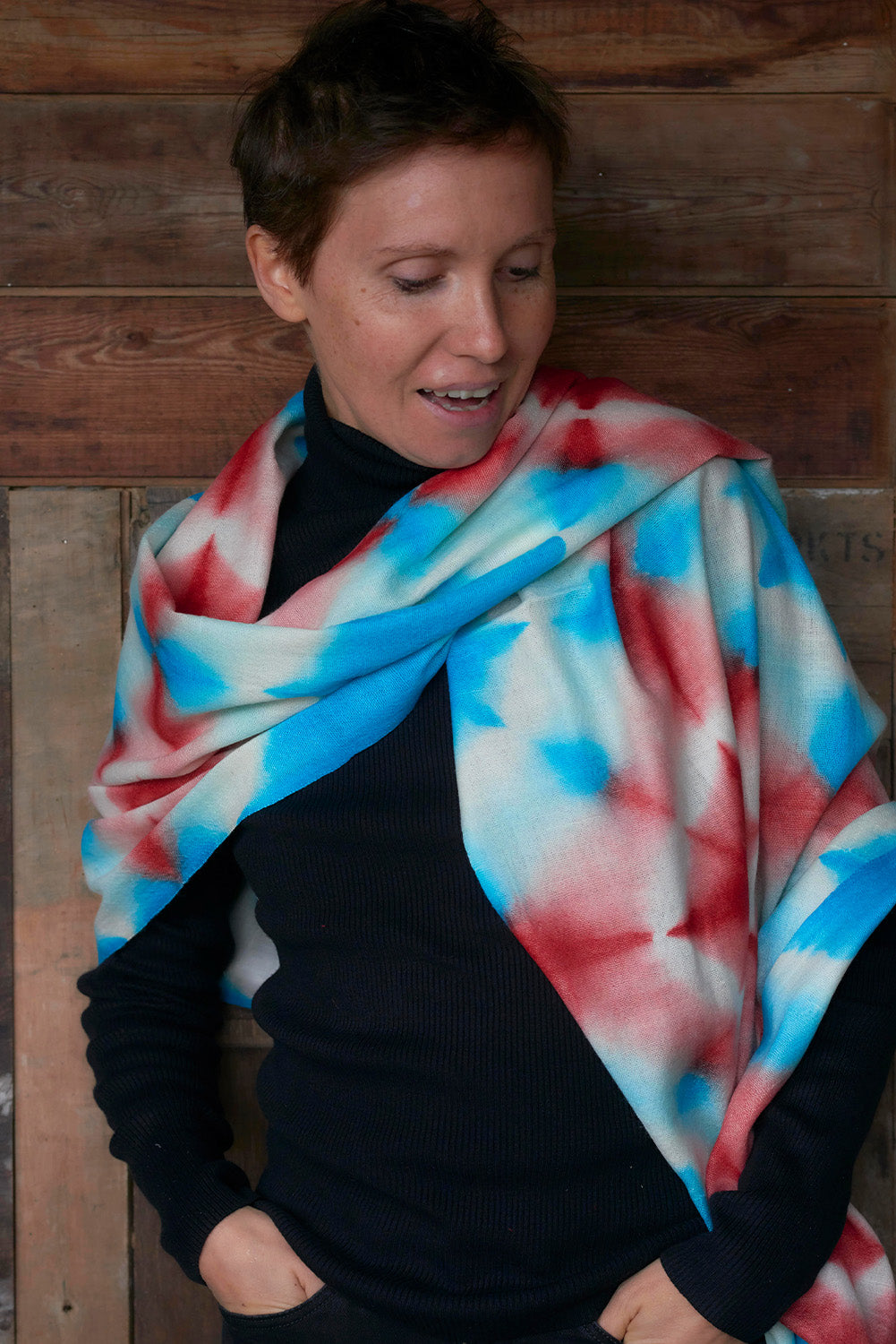 Pure wool Scarf | Red Blue Star