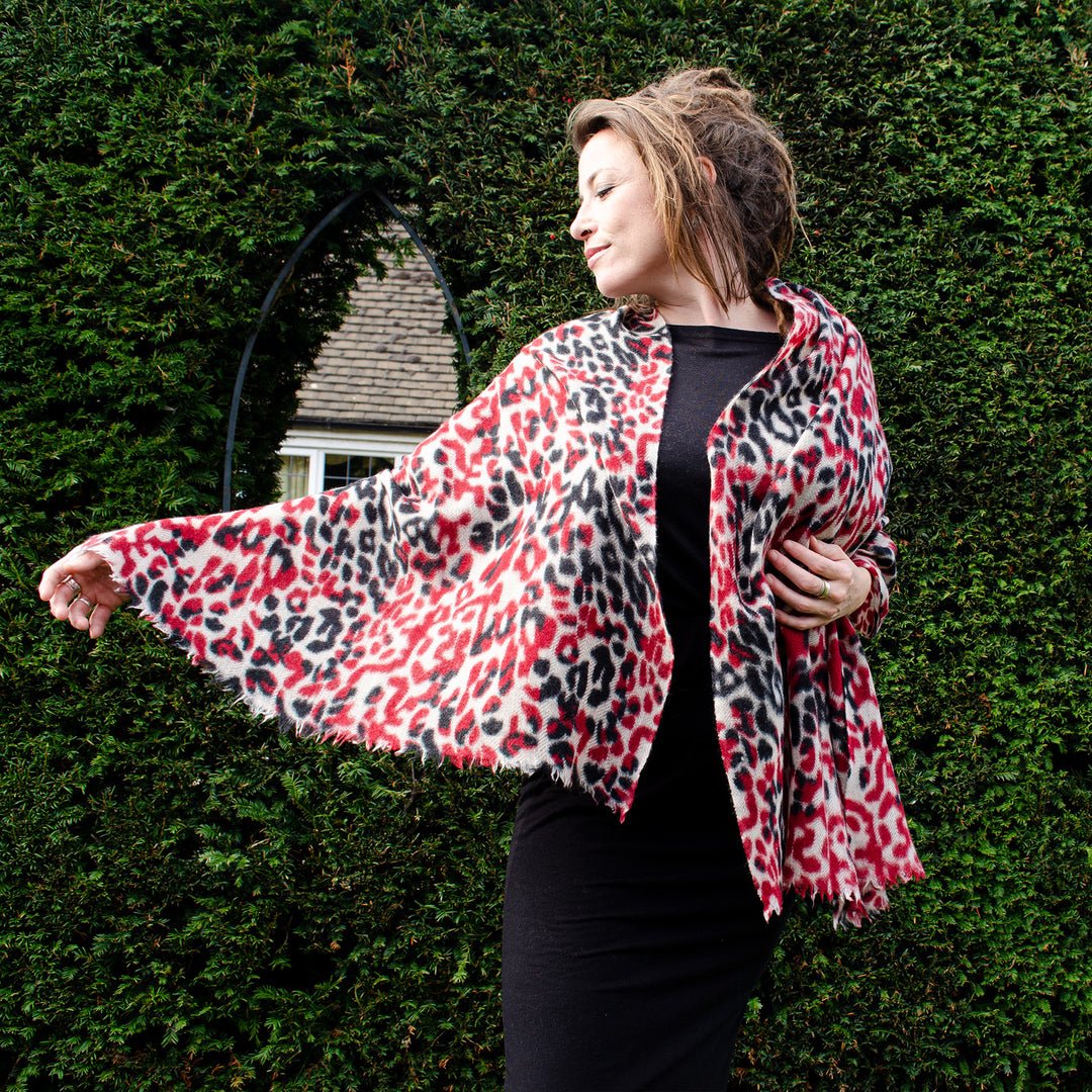 Cashmere & Wool | Red / Black