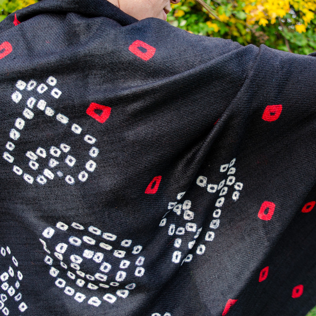 Pure wool ‘Bandhani’ Shawl | Red Star